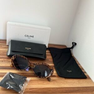 NWT Celine Leopard Tortoise 3 dot Oval Cateye Sunglasses with case and box